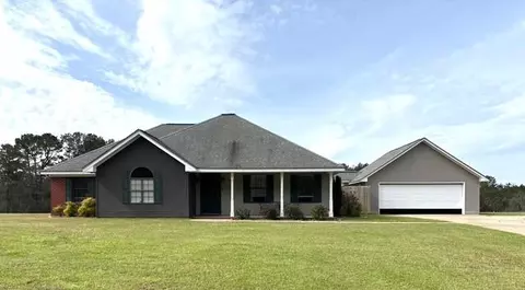 111 Bates Ave, Purvis, MS 39475