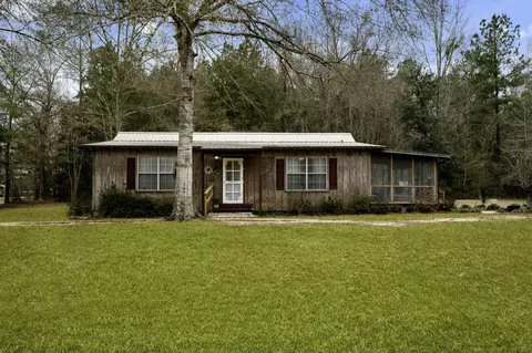 197 St Paul Rd, Sandy Hook, MS 39478