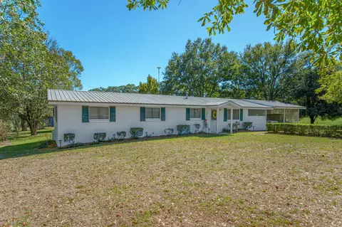 184 Tower Rd, Moselle, MS 39459