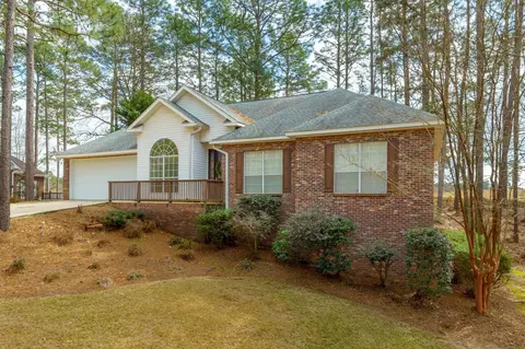 75 Timberton Dr, Hattiesburg, MS 39401