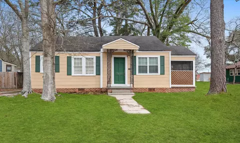 422 S 12th Ave, Hattiesburg, MS 39401