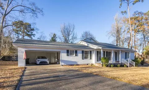 109 Mandalay Dr, Hattiesburg, MS 39402