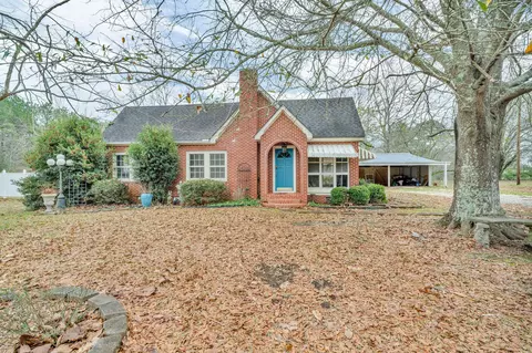 28 Shady Grove Moss Rd, Laurel, MS 39443