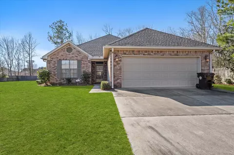 15 Hamlet Dr, Hattiesburg, MS 39402