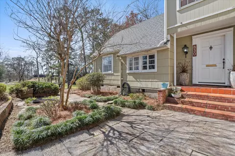 Exterior - 830 N 9th Ave, Laurel, MS 39440 photo 6 of 12
