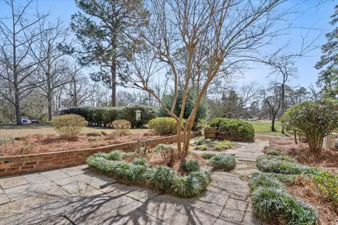 Exterior - 830 N 9th Ave, Laurel, MS 39440 photo 5 of 12