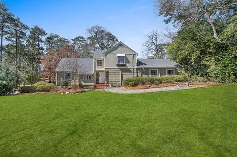 830 N 9th Ave, Laurel, MS 39440