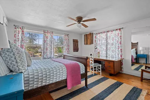 Bedroom - 830 N 9th Ave, Laurel, MS 39440 photo 7 of 9