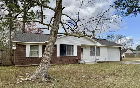 12500 Brentford St, Ocean Springs, MS 39564