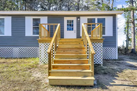 389 Stubbs, Bassfield, MS 39421