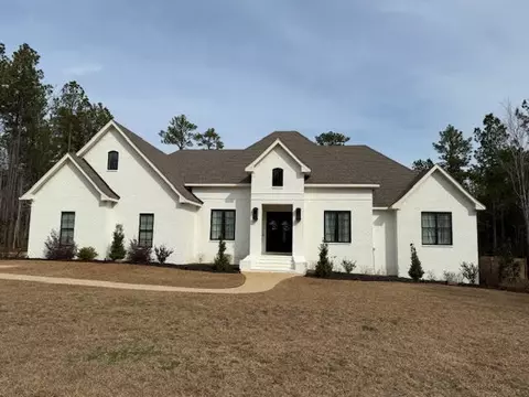 18 Dover, Hattiesburg, MS 39401