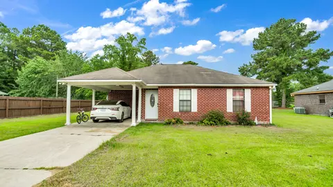 213 George, Columbia, MS 39429