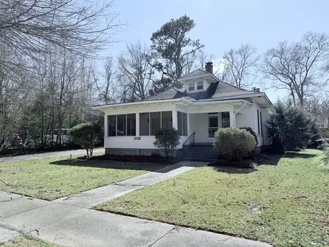 208 3rd Ave, Hattiesburg, MS 39401