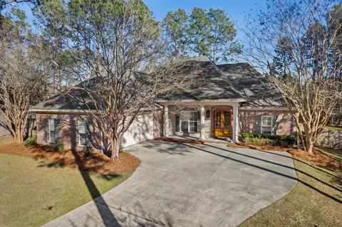 7 Brookline Dr, Hattiesburg, MS 39402