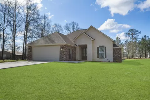 392 County Home Rd, Ellisville, MS 39437