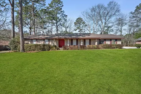 611 Southeast Cir, Hattiesburg, MS 39402