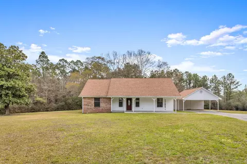 18344 Dogwood Ln, Saucier, MS 39574