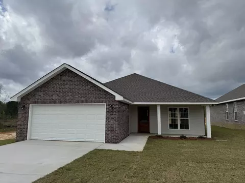 30 S Fairfax Dr, Hattiesburg, MS 39402