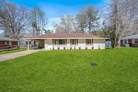 202 Sherrill St, Petal, MS 39465