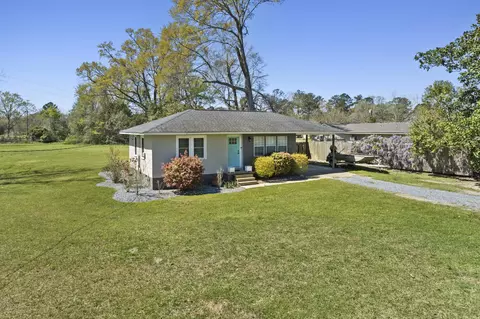 628 Carterville Rd, Petal, MS 39465