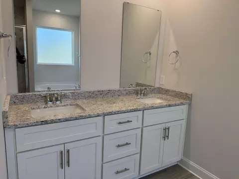 Bath - 7 Wabash Way, Sumrall, MS 39482 photo 2 of 4