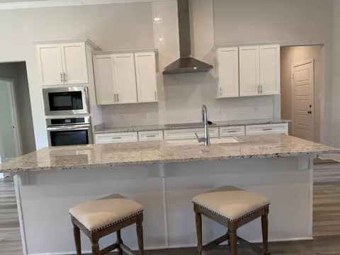 Kitchen - 7 Wabash Way, Sumrall, MS 39482 photo 1 of 2