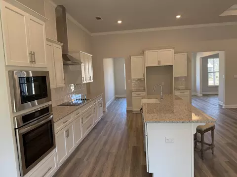 Kitchen - 7 Wabash Way, Sumrall, MS 39482 photo 2 of 2
