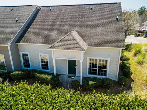 3 Garden View Ln, Hattiesburg, MS 39402