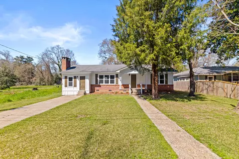 1715 Brooklane Dr, Hattiesburg, MS 39401