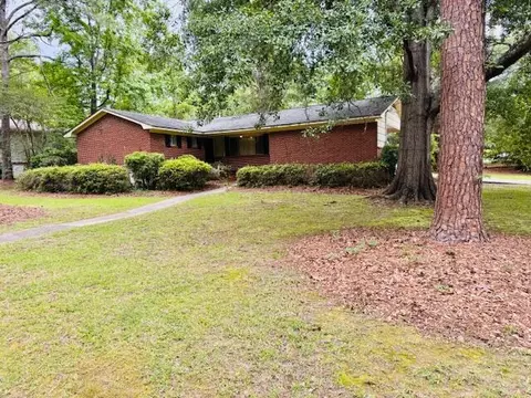 1208 Velma, Hattiesburg, MS 39402