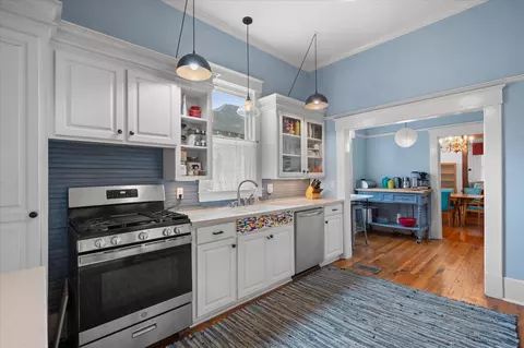 Kitchen - 837 N 7th Ave, Laurel, MS 39440 photo 2 of 3