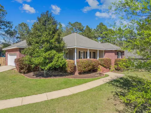 12 St Augustine Ave, Hattiesburg, MS 39402