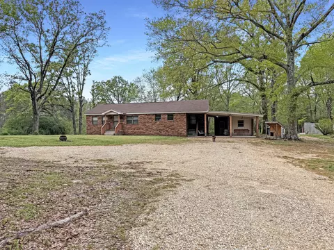425 Golf Course Rd, Mendenhall, MS 39114