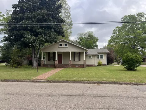 1121 Gill St, Columbia, MS 39429