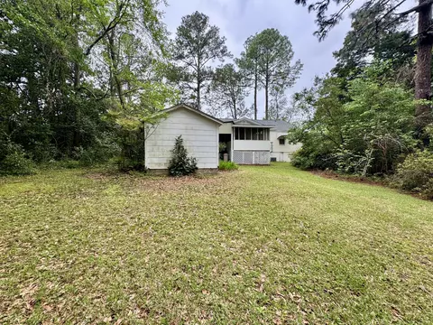 23 E Ridge Rd, Laurel, MS 39440 photo 4
