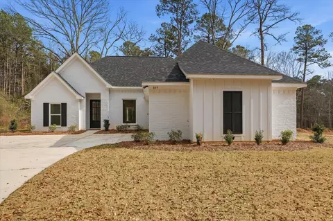 Exterior - 849 NW 11th Ave, Magee, MS 39111 photo 2 of 7