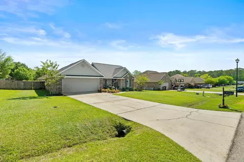 Exterior - 14 E Spruce, Sumrall, MS 39482 photo 3 of 10