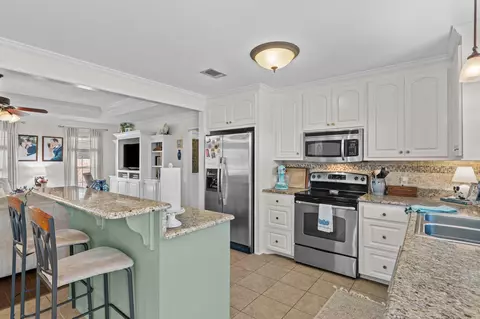 Kitchen - 14 E Spruce, Sumrall, MS 39482 photo 2 of 3