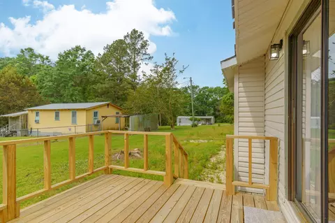 Exterior - 47 Evans Ln, Laurel, MS 39443 photo 2 of 3