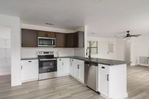 Kitchen - 47 Evans Ln, Laurel, MS 39443 photo 1 of 1