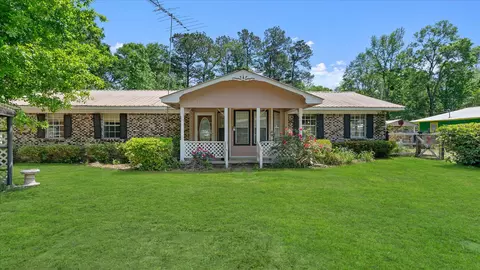 32 Sunrise Hts, Petal, MS 39465