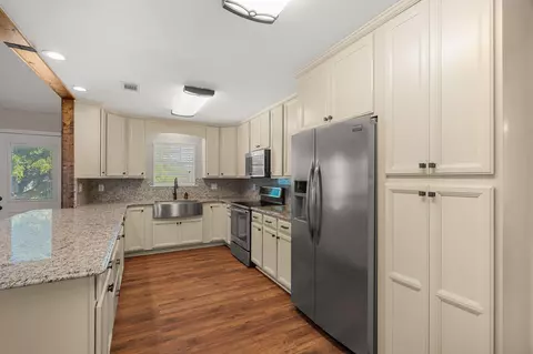 Kitchen - 174 Doc Johnson Rd, Purvis, MS 39475 photo 2 of 3