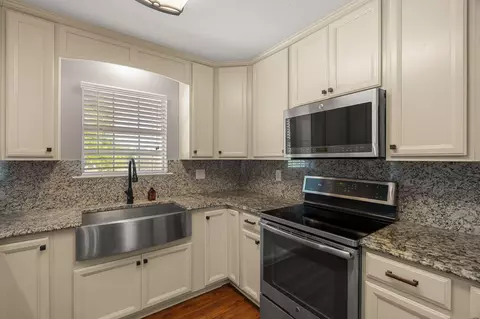 Kitchen - 174 Doc Johnson Rd, Purvis, MS 39475 photo 3 of 3