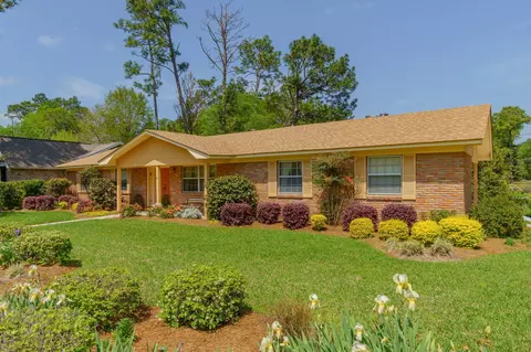 2201 Mcinnis St, Hattiesburg, MS 39402