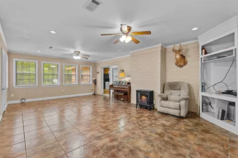 Living - 29 Ramshur Loop, Columbia, MS 39429 photo 5 of 5