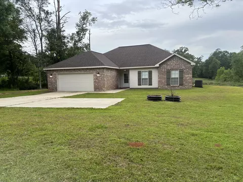 17 Camellia Rd, Carriere, MS 39426