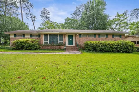 1208 Estelle St, Hattiesburg, MS 39402