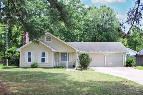 112 W Ray Dr, Hattiesburg, MS 39402