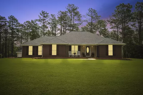 210 Longleaf Dr, Petal, MS 39465