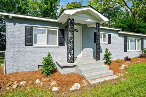 319 N Jackson Ave, Quitman, MS 39355 photo 2